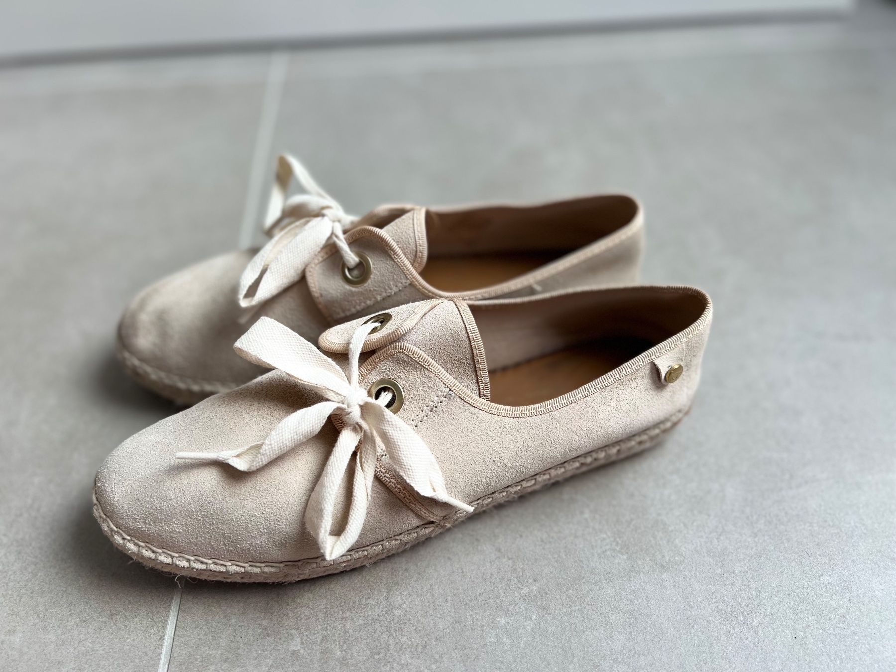 Scarpe da donna: Leichte Espadrilles mit Schnürung, Grösse 39 – Usato da Zürich venduto da nat_5h5q