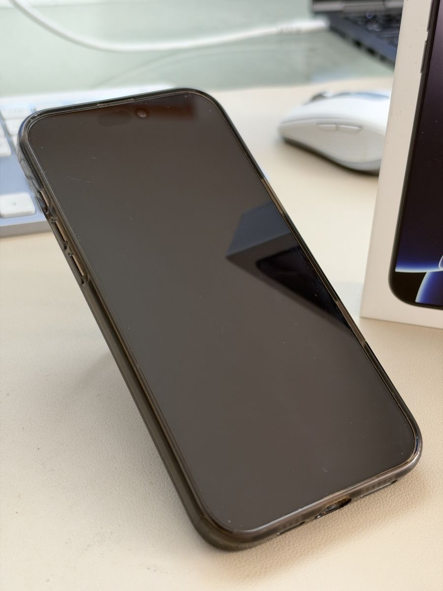 Apple Portables: iPhone 16 Pro Max 1 TB Schwarz – D'occasion à Rubigen par Romeo92 2