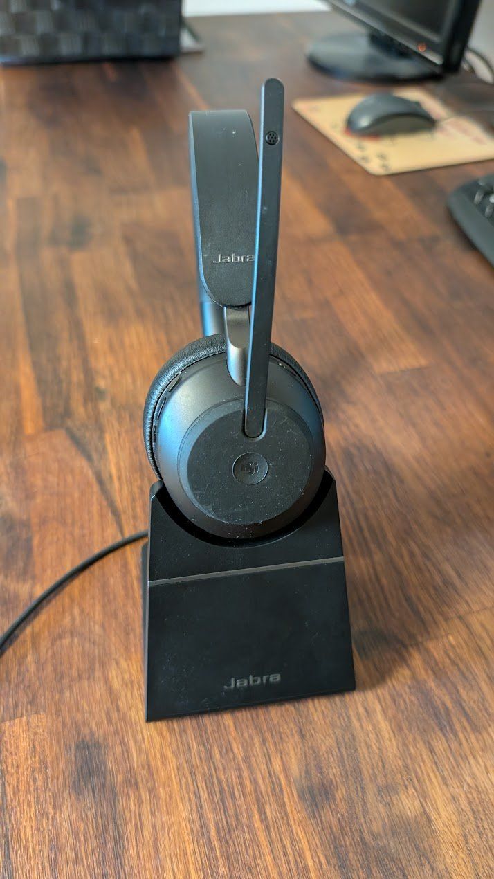 Jabra Kopfhörer: Headset Jabra Evolve2 65 MS mit Ladestation – Gebraucht aus Hunzenschwil von Superhe 2