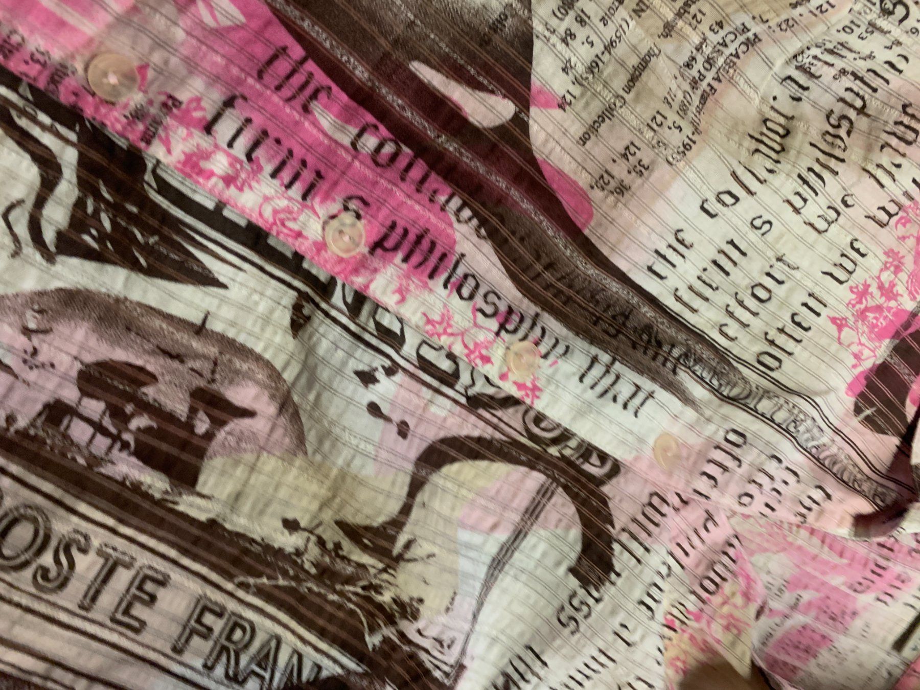 Camicette: Rosa Bluse mit grafischem Print – Usato da Chalais venduto da Decoarts.art 4