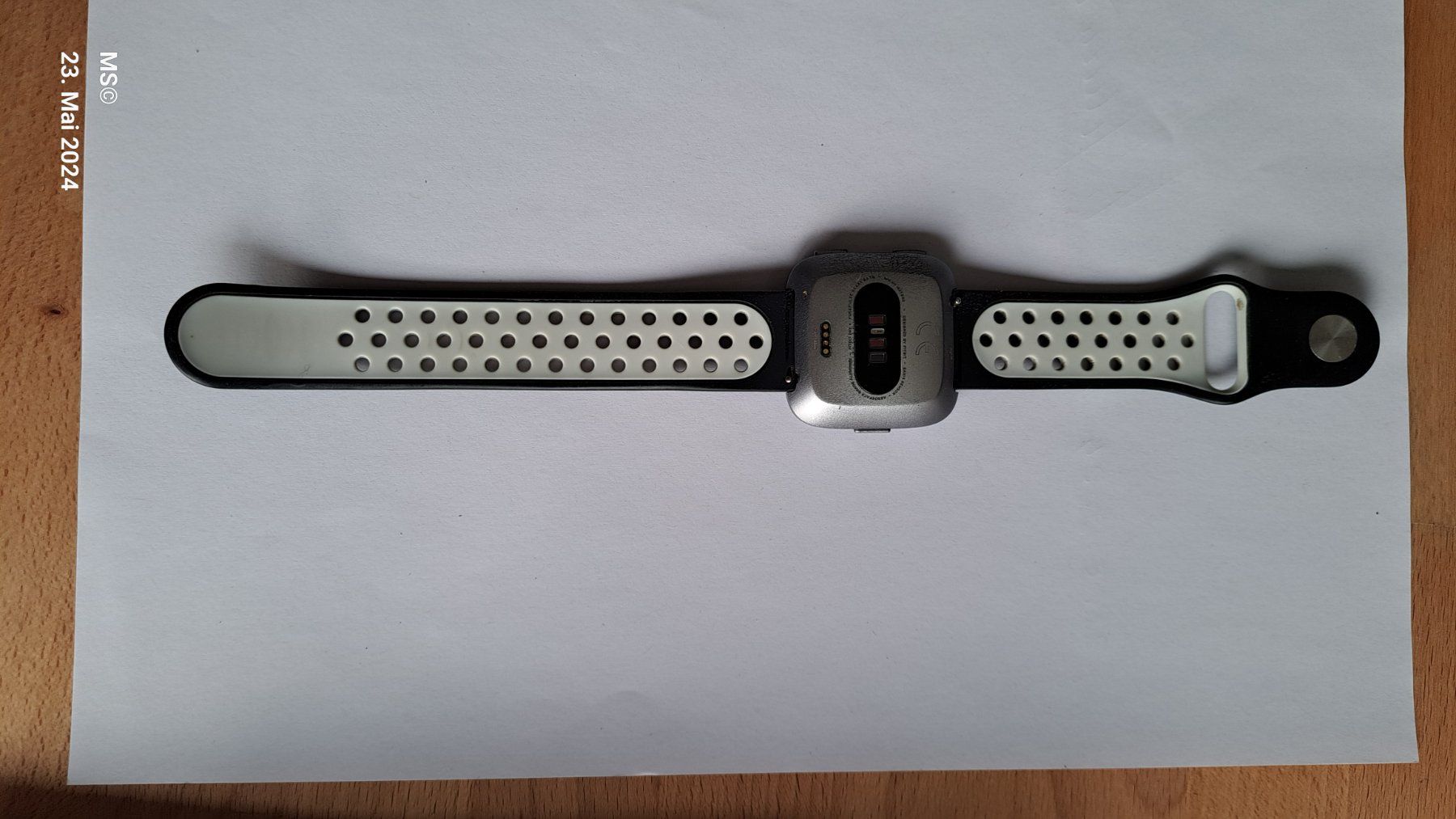 Fitbit Smartwatch: Fitbit Versa – Gebraucht aus Allschwil von Vision139 3