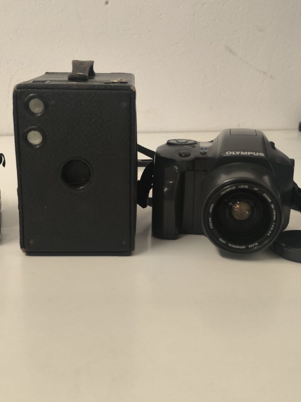 Kodak Fotocamera: Lot de Vintage Camera – Usato da Conthey venduto da costafrederico 3