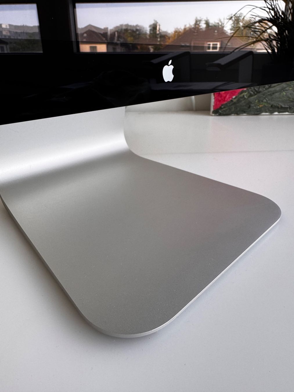 Apple Monitor: Apple Thunderbolt Display - 27” – Usato da Zürich venduto da gen_tl7f 6