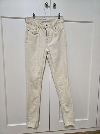 ONLY Beige Skinny Jeans – Gr. 34 – Perfekt für den Frühling!