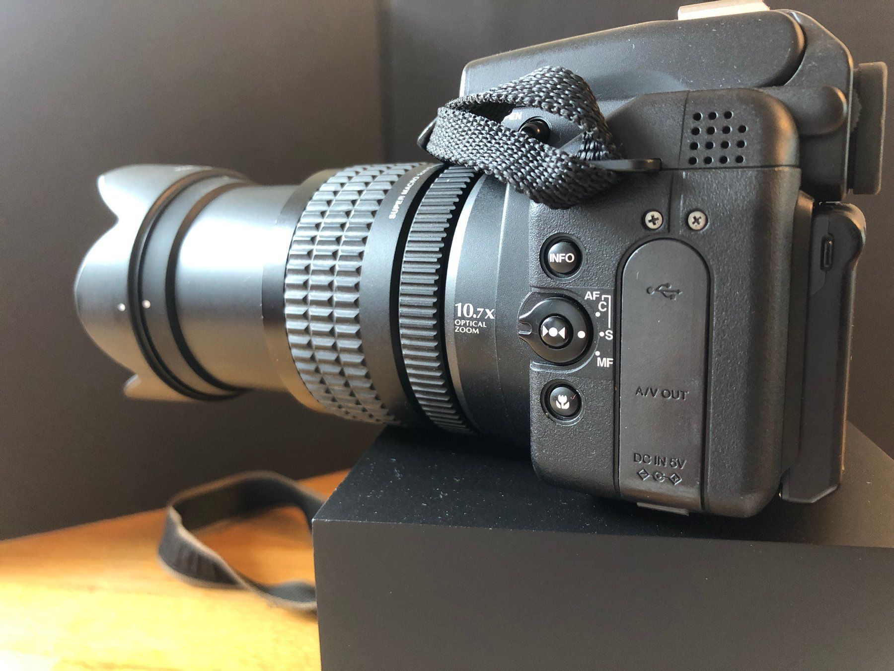 Fujifilm Fotocamera: Fujifilm FinePix S9500 – Usato da Riehen venduto da flohropax 5