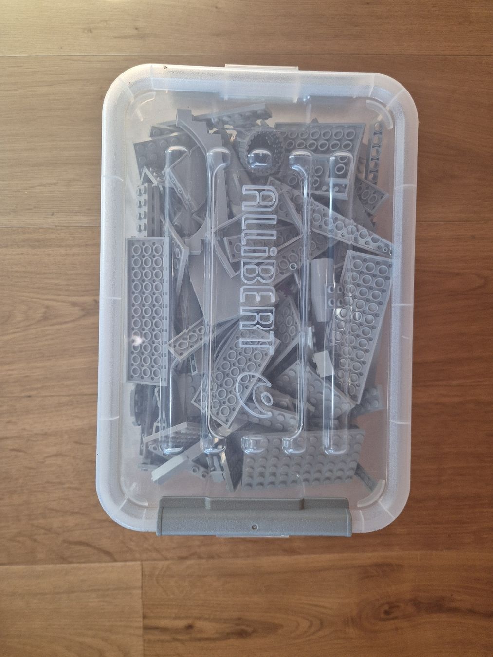 Lego Kit di costruzioni: 3 Kilo Legosteine - Hellgraue Teile, 3.1kg, mit Box. – Nuovo (secondo la descrizione) da Brüttelen venduto da thomas-graf 3