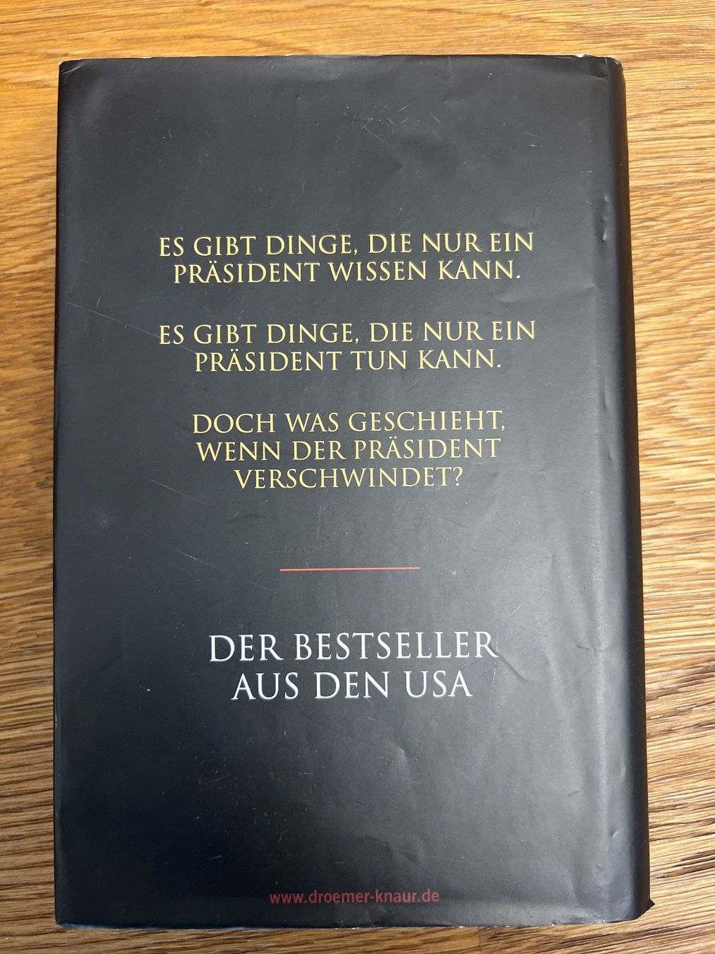 Bücher: THE PRESIDENT IS MISSING - Bill Clinton und James Patterson – Gebraucht aus Gipf-Oberfrick von Sonne010203 1