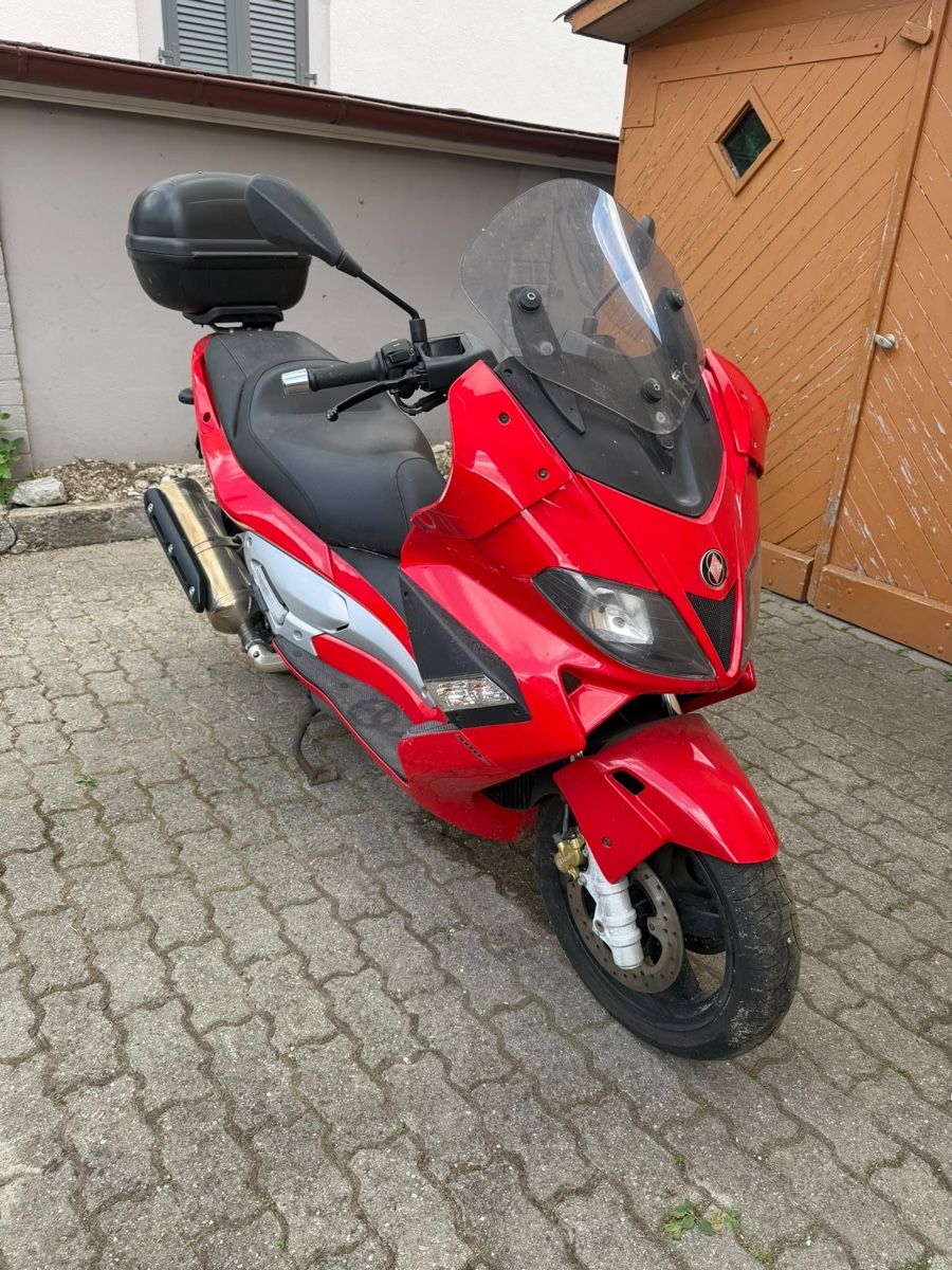 Gilera Scooters: Gilera Nexus 500 – D'occasion à Couvet par ble_l5fl 4