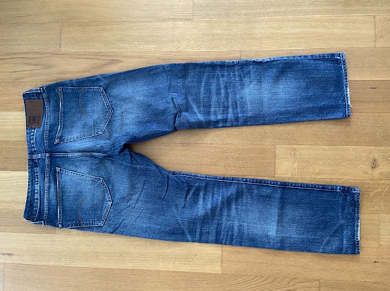Jeans: G-Star Raw Straight 3301 – Usato da Ebikon venduto da van_qg5n 3