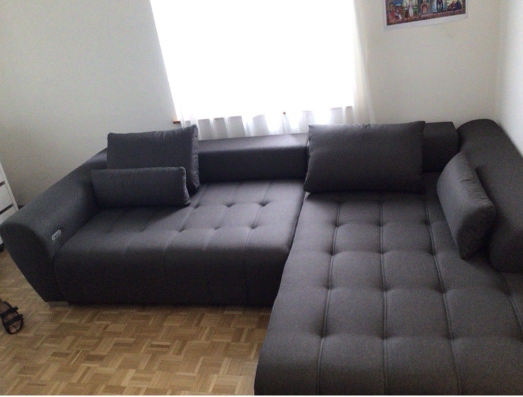 Divani: XXXLutz Ecksofa mit elektrischer Verstellung!! fast wie neu – Usato da Schlieren venduto da del_d999 1
