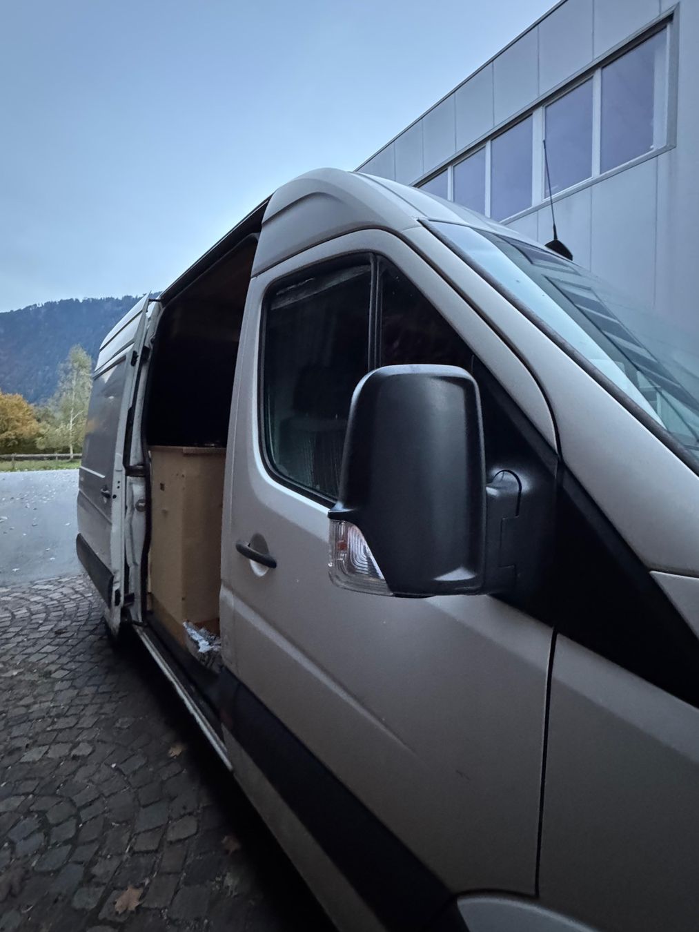 VW Camping Fahrzeuge: Vw Crafter Camper – Gebraucht aus Felsberg von HWSDesign 3