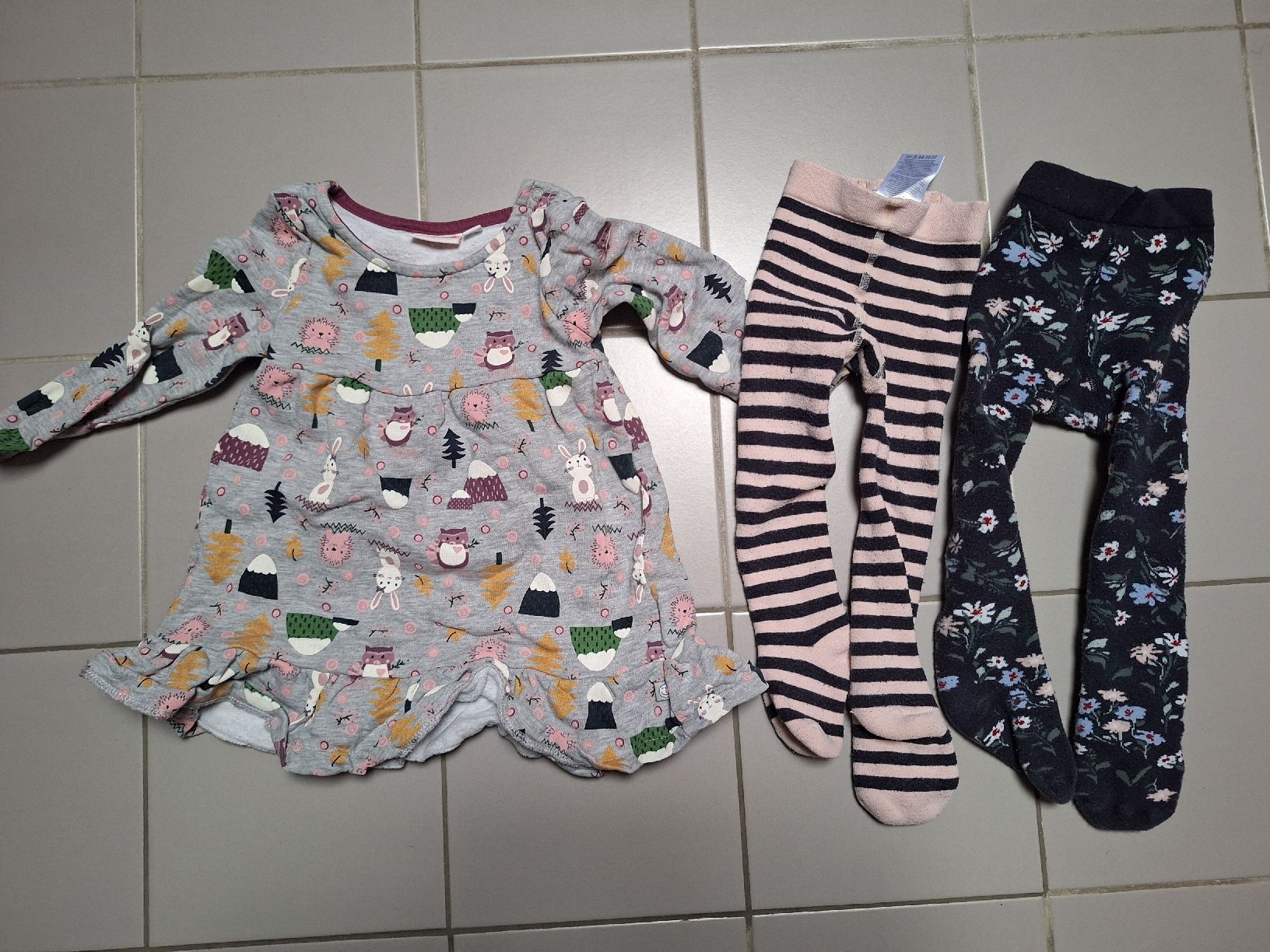 Lotti & Set di vestiti: Kleiderpaket 86-86/92 – Usato da Sissach venduto da Nothing123 3