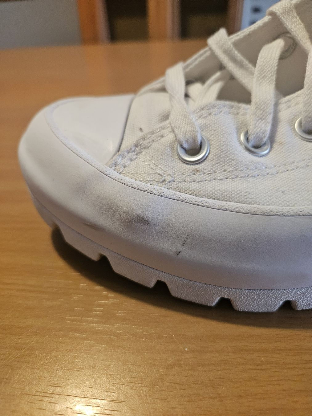 Converse Scarpe da uomo: weisse Converse chunky Sohle Grösse 38 – Usato da Niederwil AG venduto da Sillimini 5