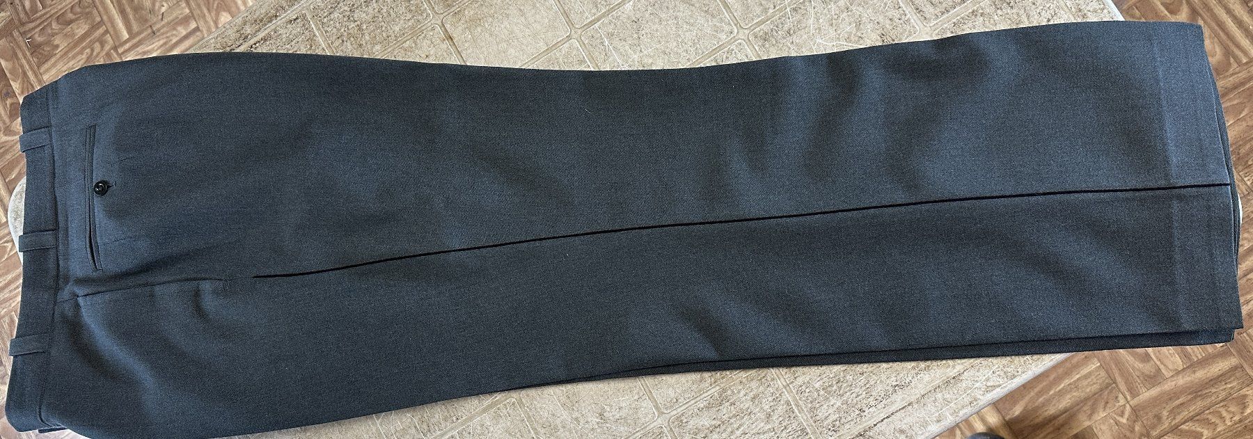 Armée suisse Uniformes: Uniform Hose eines Offiziers – D'occasion à Hergiswil NW par hpb_9bvx