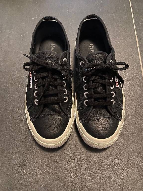 Superga Scarpe da uomo: Superga 2750 Grösse 39 – Usato da Basel venduto da zukk_