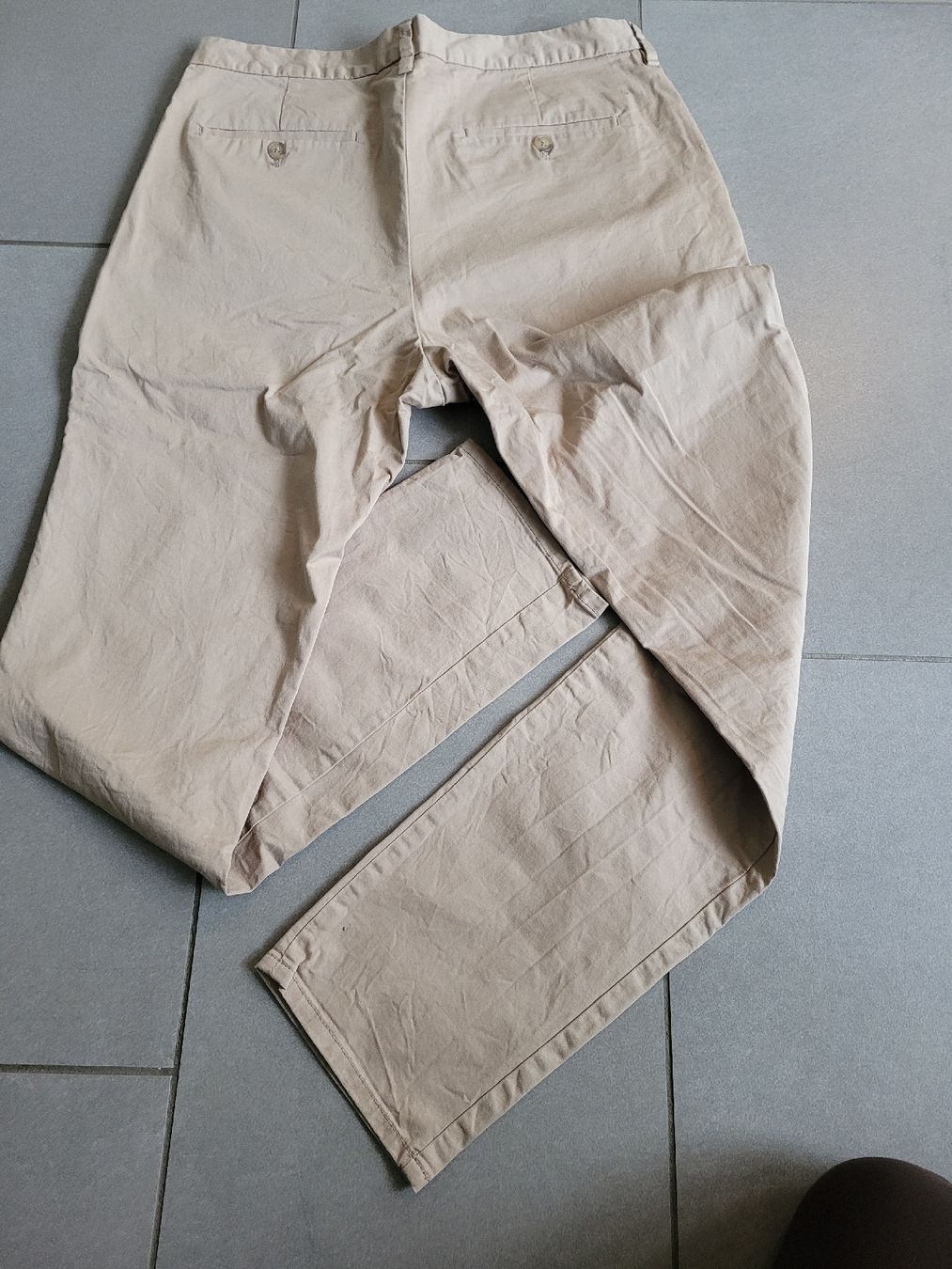 Pantaloni: Stylische Chino Hose Gr.175 – Usato da ennenda venduto da popcorn007 1