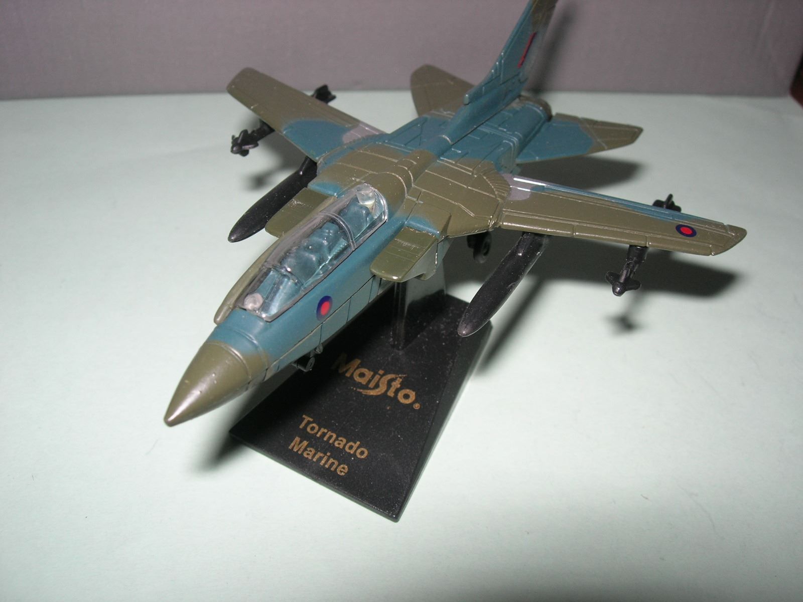 Maisto Kit di modellismo & Modellini statici: Tornado Marine ° Maisto 1:87 – Nuovo e nell'imballaggio originale da Hornussen venduto da Amw