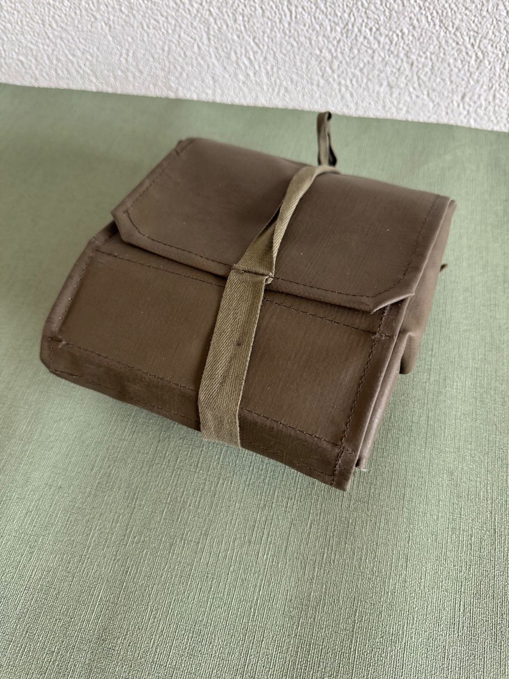 Prodotti di pulizia: Schuhputzzeug Schweizer Armee – Usato da Frauenfeld venduto da difi67 3