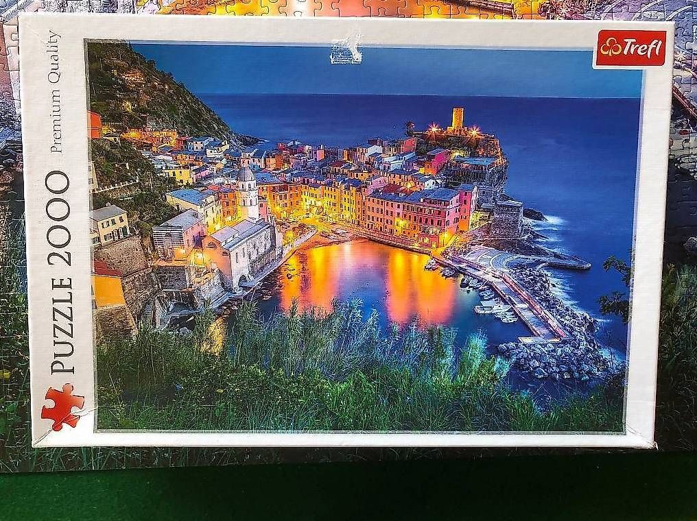 Puzzle: Puzzle Vernazzo au crépuscule 2000 pièces – Usato da Cheseaux-Lausanne venduto da tadd