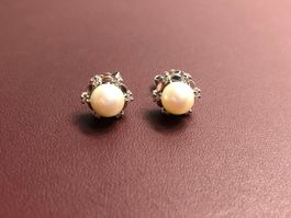 Ohrstecker mit Perlen und Diamanten aus 18 Kt. Weissgold 750