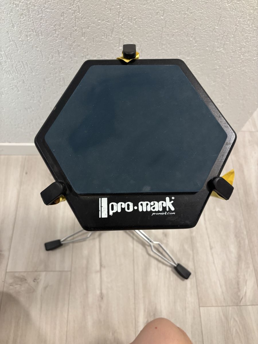 Instruments de musique: Pro mark drum practice pad – D'occasion à Oberägeri par Marvin-25 3