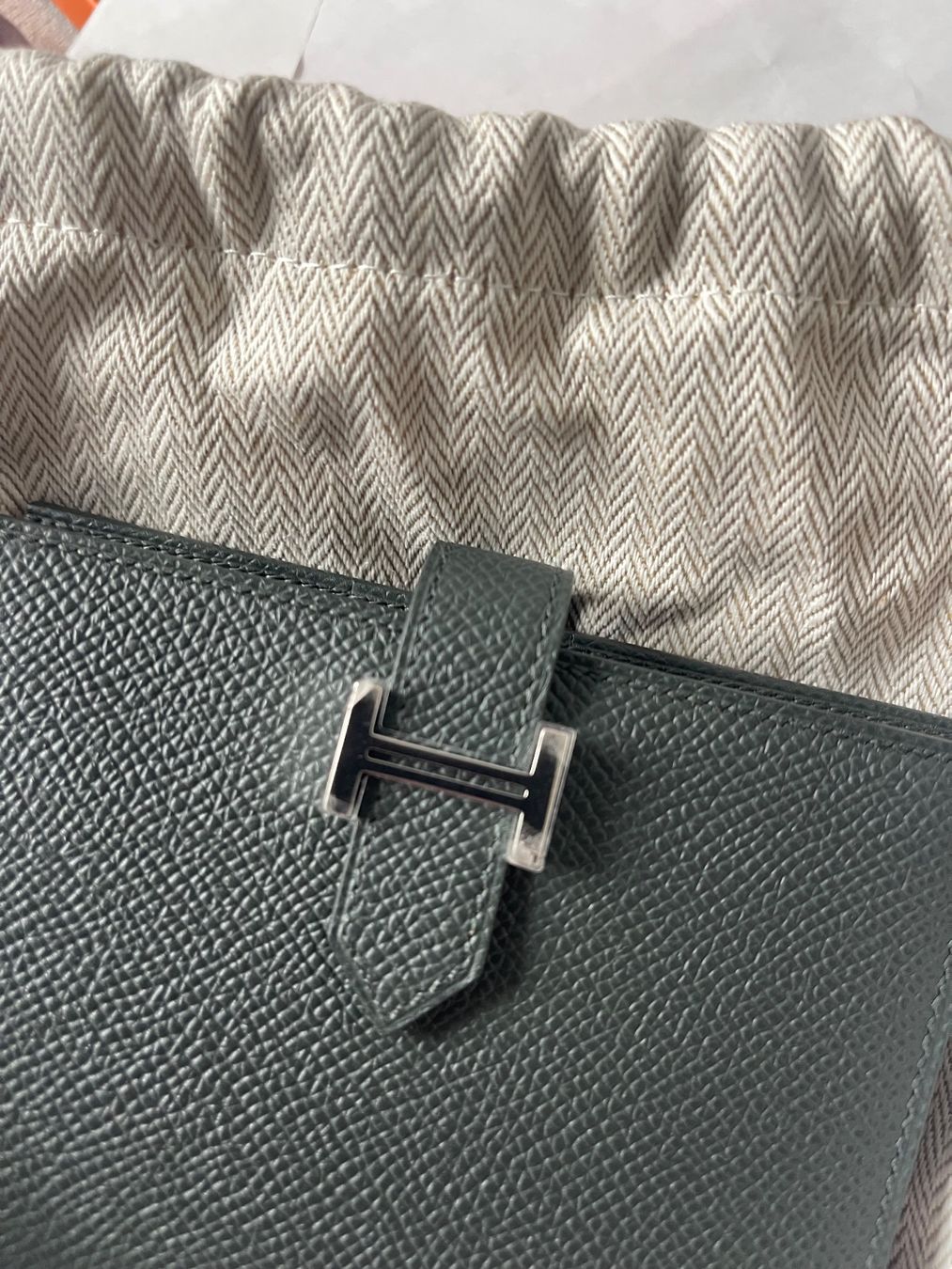 Hermès Portafogli: Hermès Portefeuille, Leder, nie benutzt mit Box – Nuovo e nell'imballaggio originale da Agra venduto da Milena_L