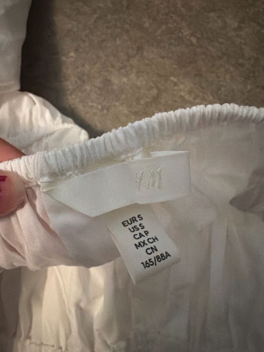 H&M Top: Top – Nuovo (secondo la descrizione) da Chur venduto da sri_xqb9 1