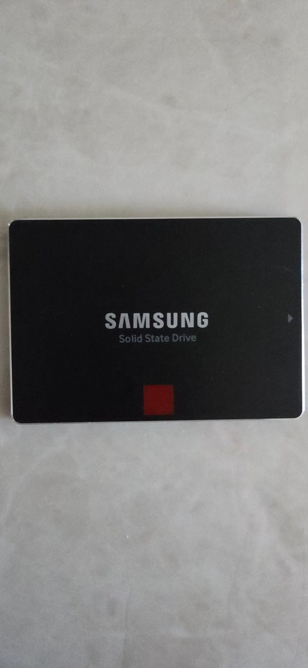 Samsung Disques durs: Samsung 512GB 850 Pro SSD – D'occasion à Zihlschlacht par vogelgrip
