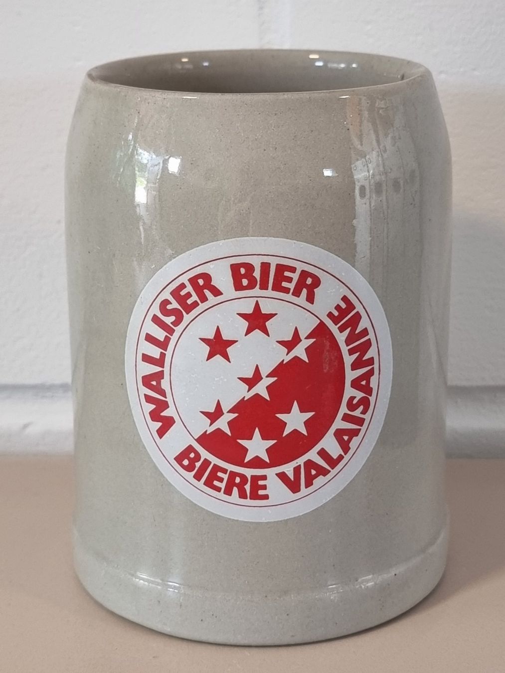 Bicchieri: Walliser Bier Steingut Bierkrug / Humpen – Usato da Lommis venduto da 0815undmehr