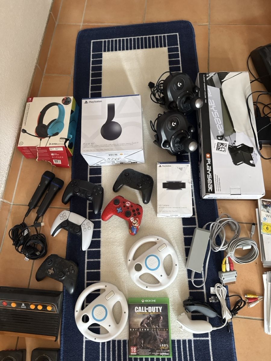 Sony Consoles: Gaming Zubehör Konsole Controller Lenkrad Headset div – D'occasion à Volken par Tanjawolf 2