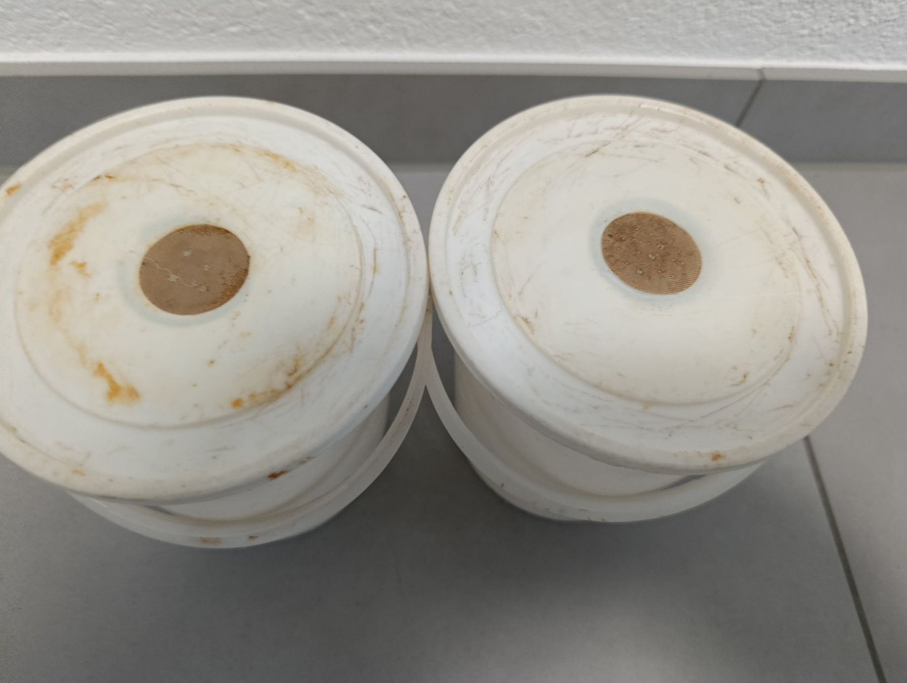 Alveari: Futterkessel für Bienen, 0.7 l – Usato da Olten venduto da Astrith 2