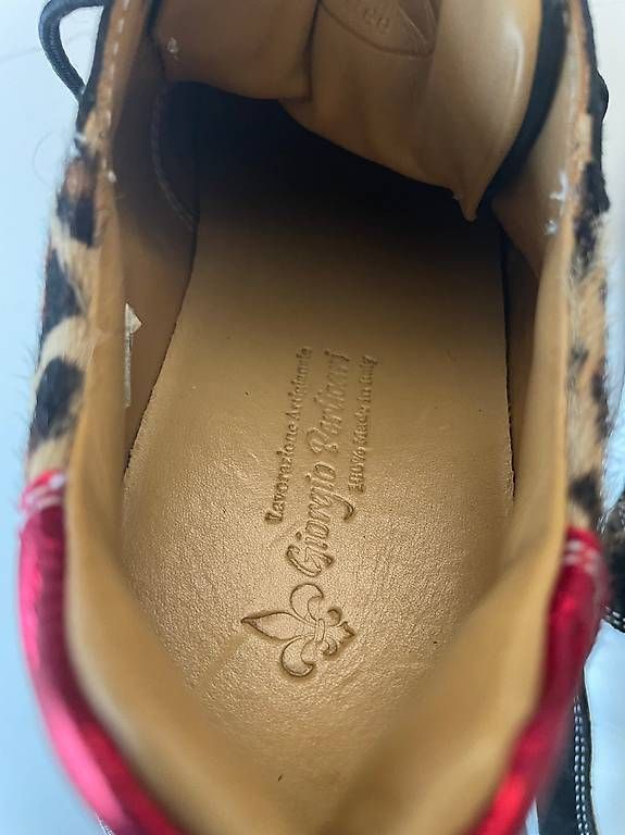 Scarpe da donna: Turnschuh Damen – Usato da Oberrieden venduto da Moraira14 2