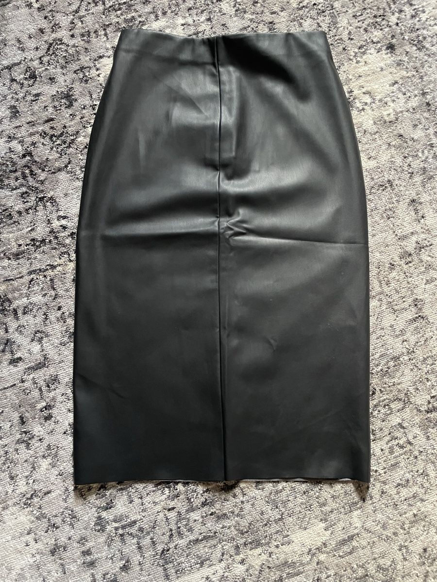 H&M Röcke: Rock schwarz Lederimitat H & M – Neu (gemäss Beschreibung) aus Bubendorf von KaubkueRe 1