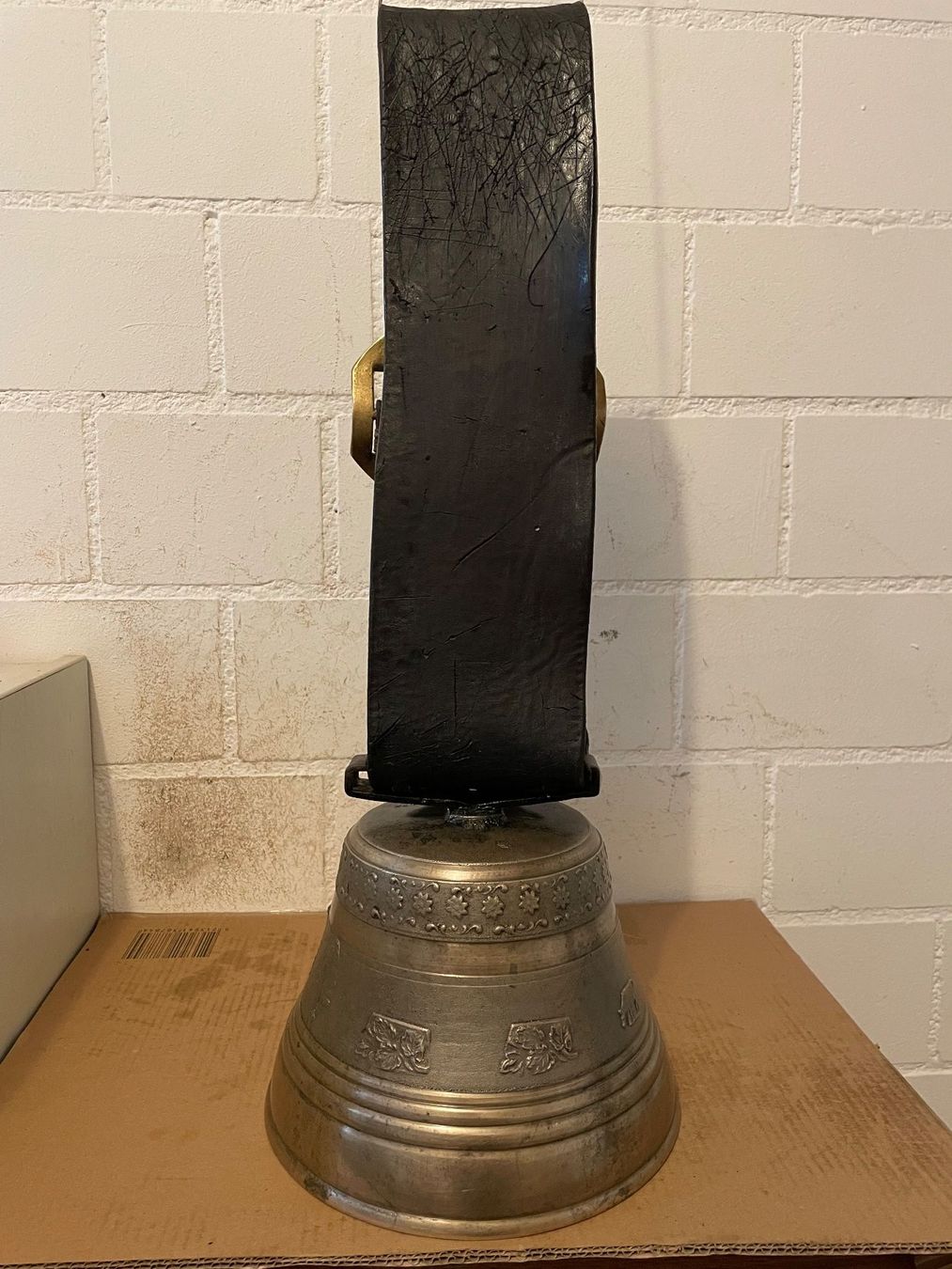 Cloches & sonnailles: Alte Glocke ab 1.00 Fr. – D'occasion à Birrhard par magisto52 4