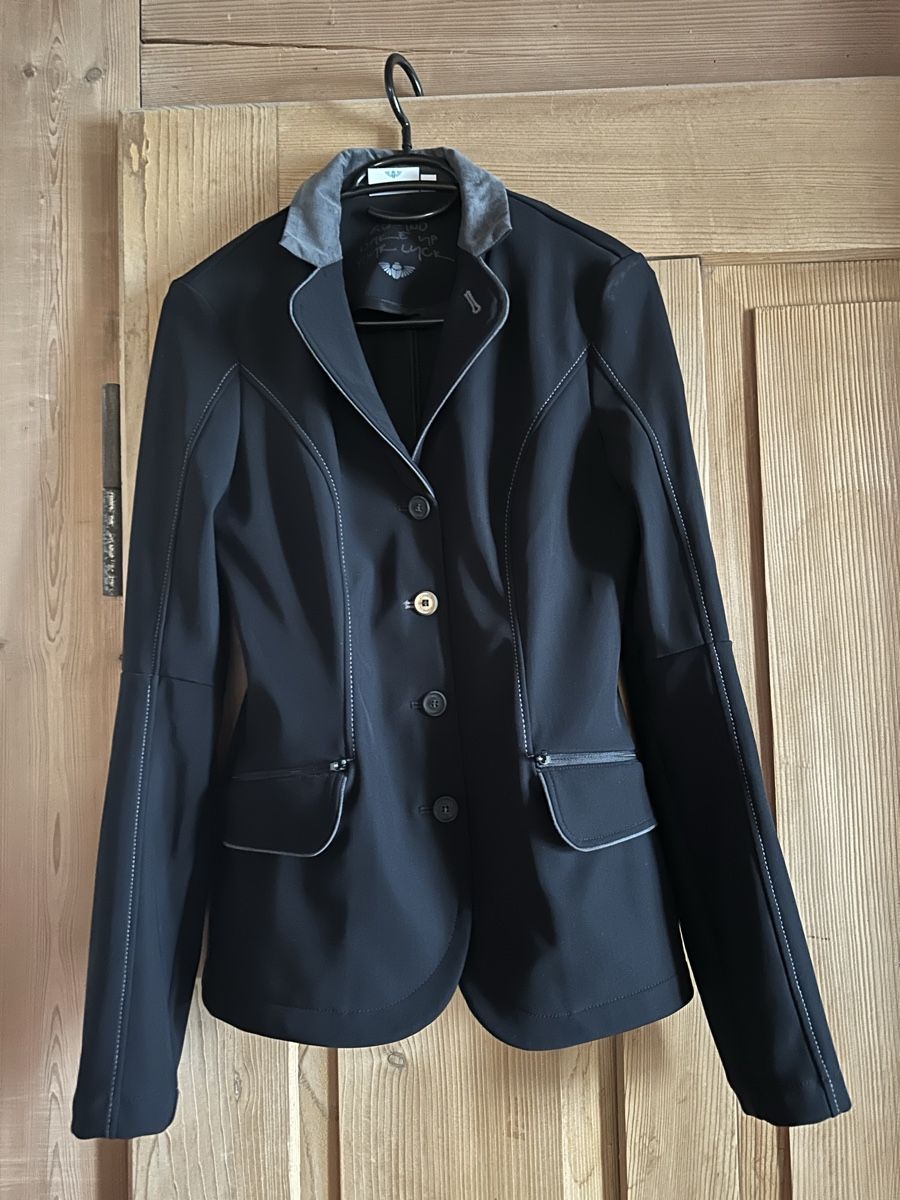 Giacche: Turnierjacke – Nuovo (secondo la descrizione) da Niederwangen BE venduto da 08_Diva