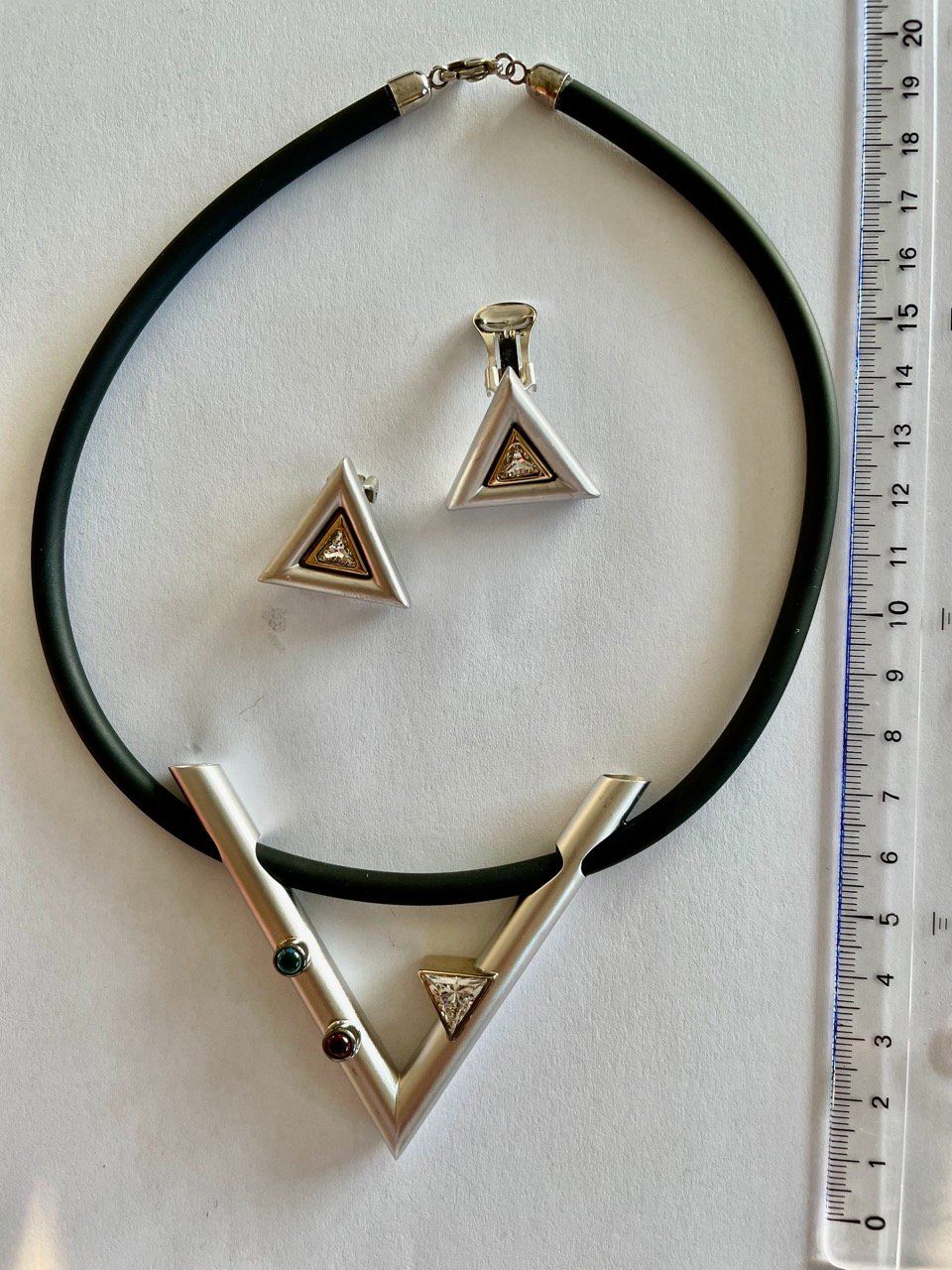 Catenine: Kette mit Ohrclips Dreieck – Usato da Schindellegi venduto da Moom1402 1