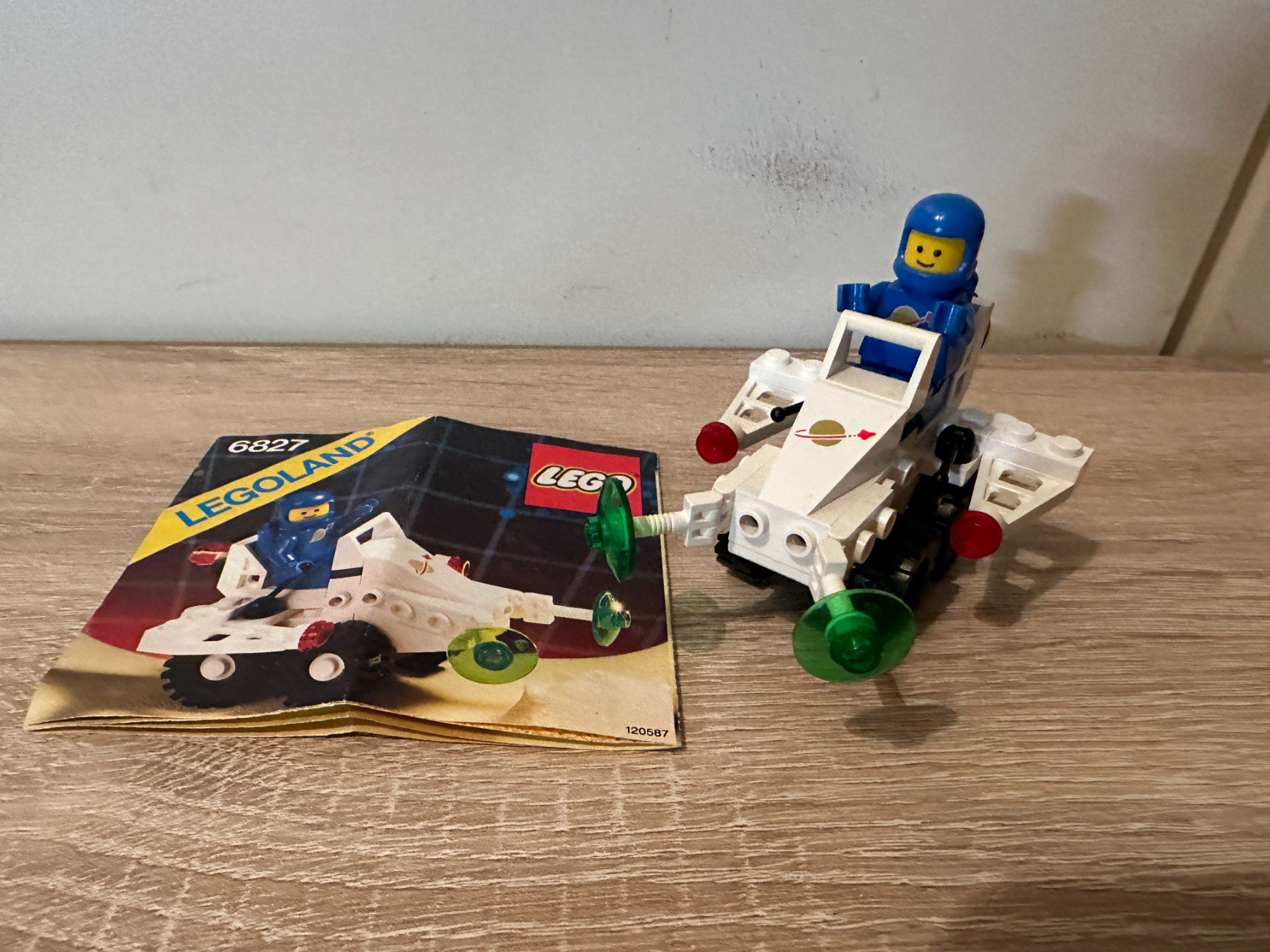Legoland Baukästen: LEGO Space 6827 Strata Scooter – Gebraucht aus Basel von Don-Angel
