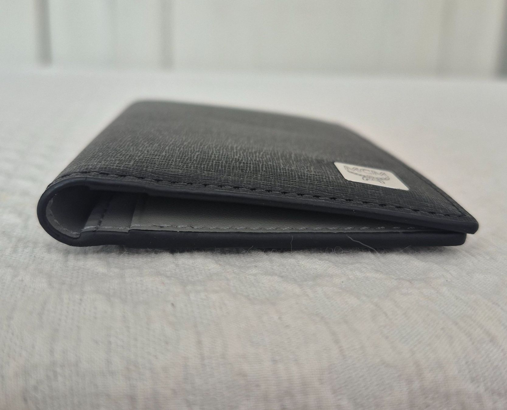 Mcm Altro in  Abbigliamento & Accessori: MCM Card Case Wallet, aus Leder – Nuovo (secondo la descrizione) da Dottikon venduto da Pega7 3