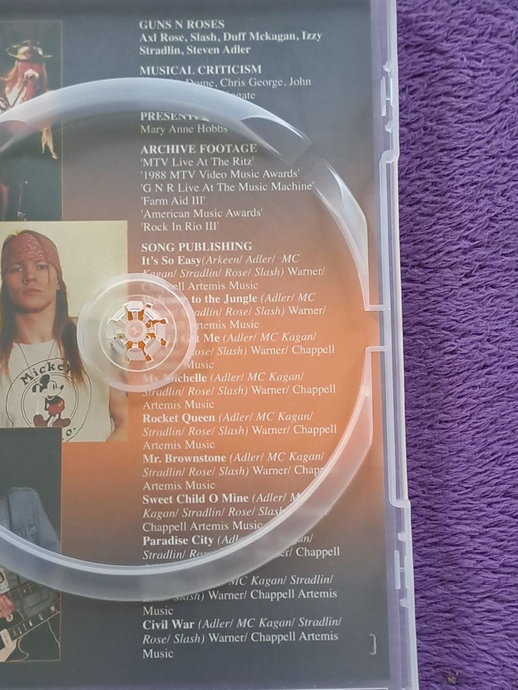 Tutti i DVDs: Guns N Roses DVD – Nuovo (secondo la descrizione) da Bitsch venduto da jajo79076 5