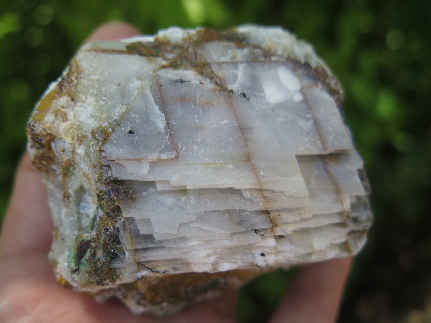 Minéraux & Lithothérapie: Quarz mit Atacamit von Peru – D'occasion à Schaffhausen par Yamakana51L8736OQ8 7