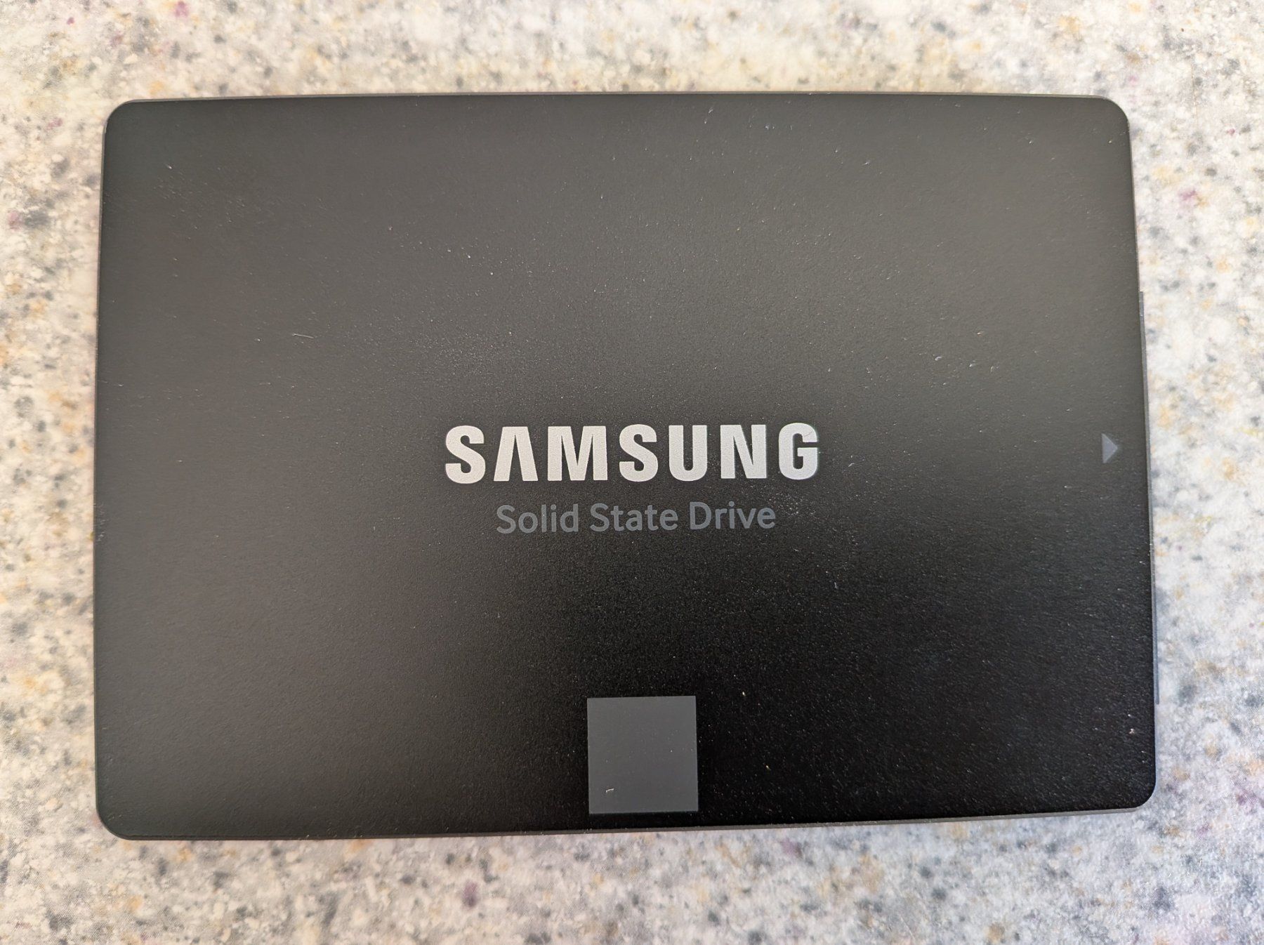 Samsung Dischi rigidi: SSD Samsung 850 EVO 1TB – Usato da Martigny venduto da Rikiki