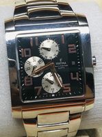 FESTINA Herrenuhr 39 x 45 mm ( Neupreis : 299 CHF )