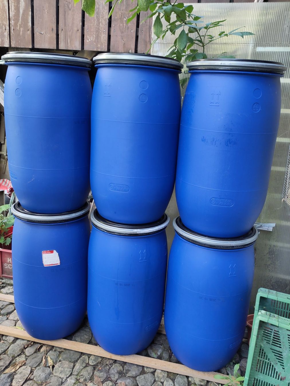 Accessori: Blaue Fässer 120 Liter – Usato da Muttenz venduto da Laeckerlihamschter 1