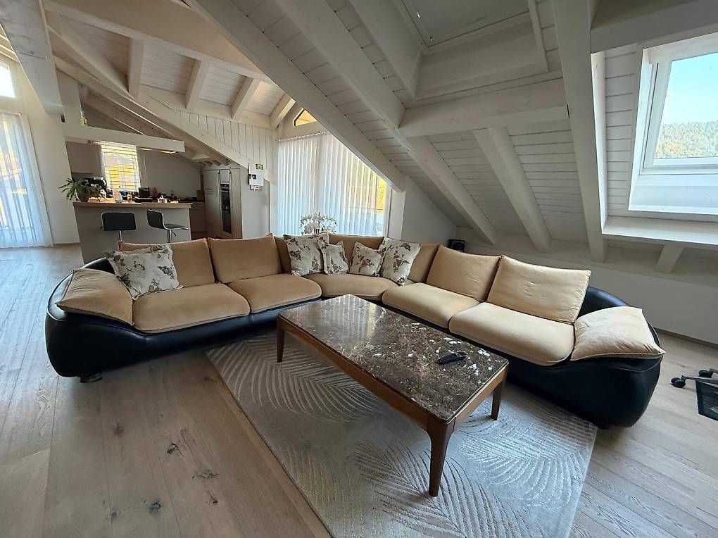 Divani: Grosses Ecksofa mit Couchtisch  auch einzeln erhältlich – Usato da Sattel venduto da gab_cc7x
