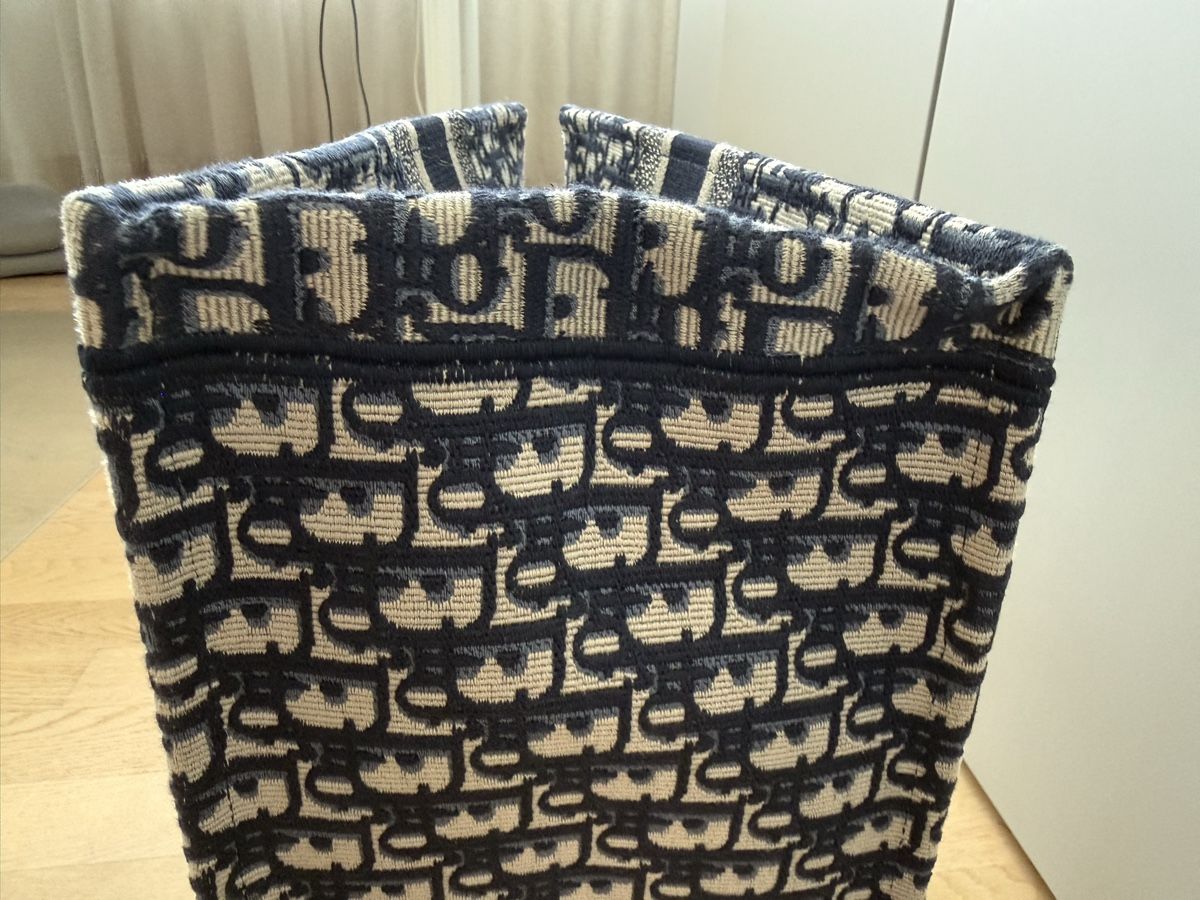 Dior Borse: Grosse Dior Book Tote – Nuovo (secondo la descrizione) da Pfäffikon ZH venduto da m8330 2