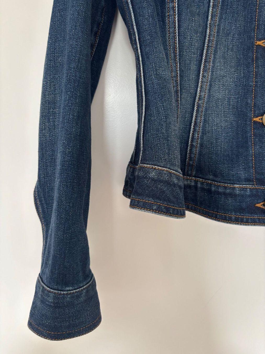 Burberry Jacken: BURBERRY  Jeansjacke tailliert , elastisch 34 – Gebraucht aus Herrliberg von mayfi 3