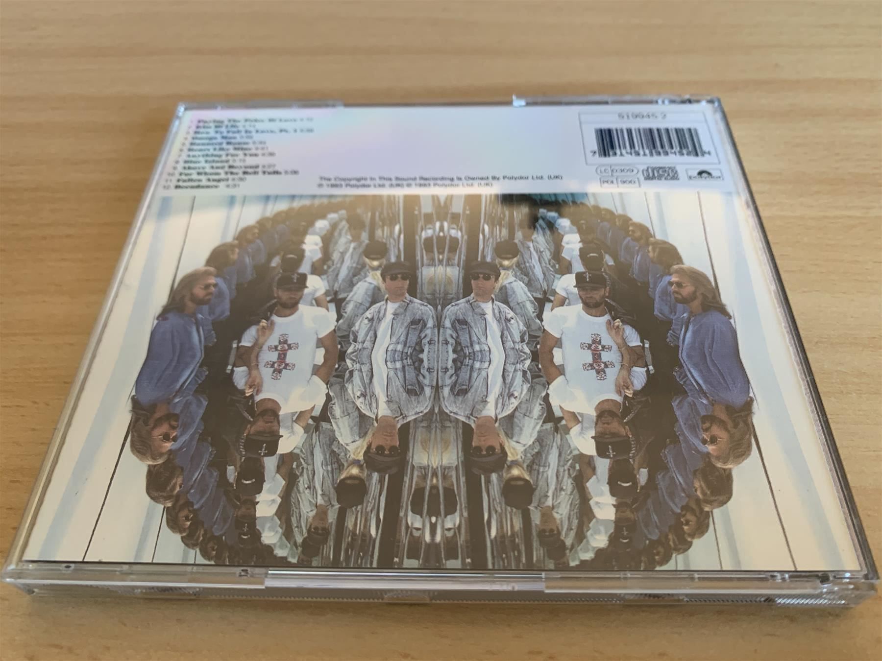 CD: Bee Gees – Size Isn't Everything – Usato da Rikon im Tösstal venduto da Alpenmutz 1