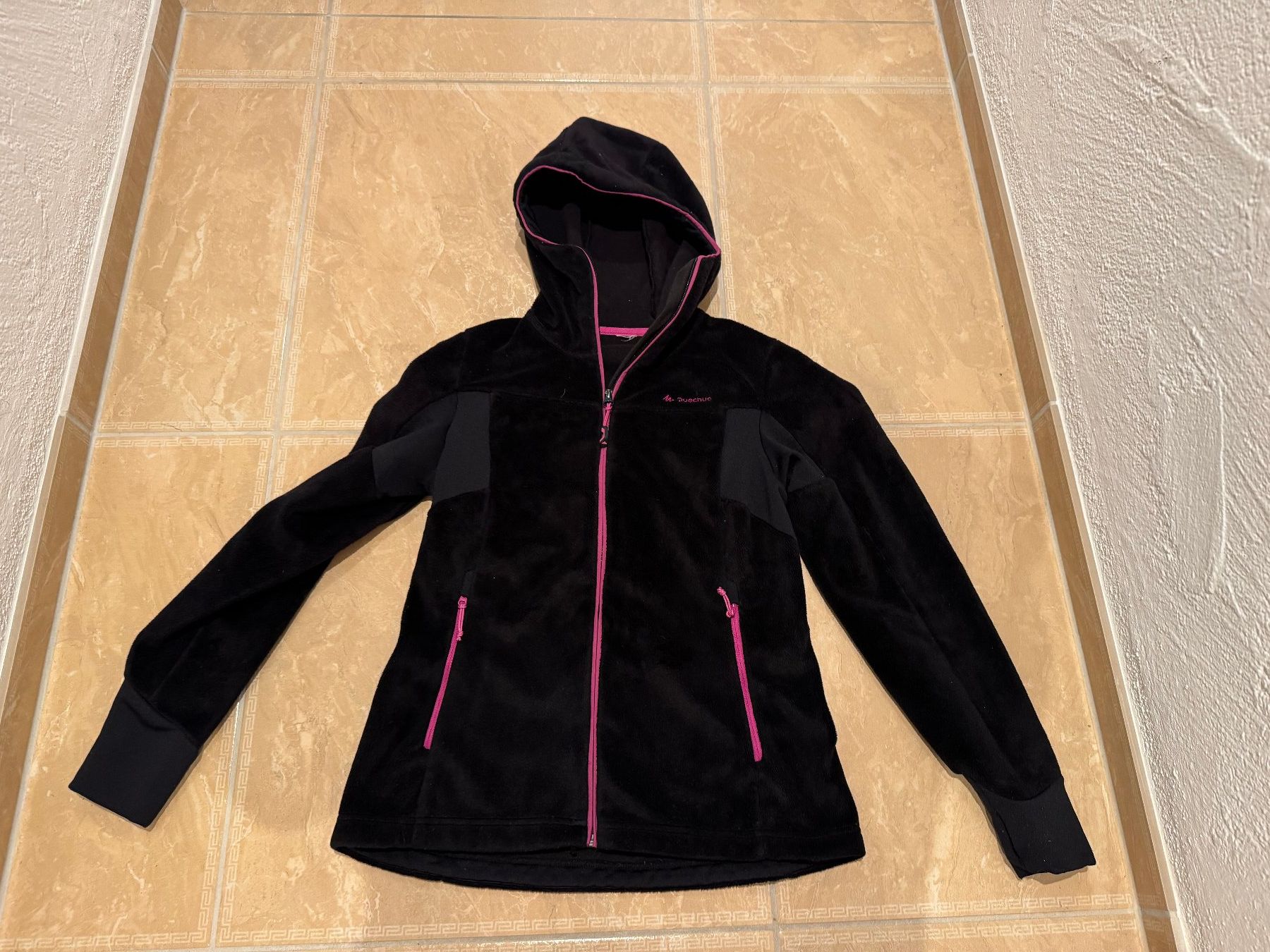 Decathlon Giacche: Decathlon Quechua Fleece Freizeitjacke, S – Usato da Klingnau venduto da Markus14