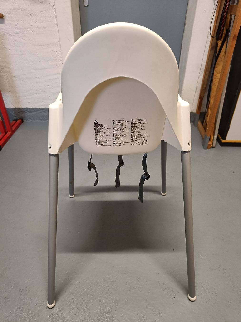 Ikea Seggioloni: IKEA Kinderhochstuhl mit Gurt – Usato da Bözberg venduto da pasqualle01 1