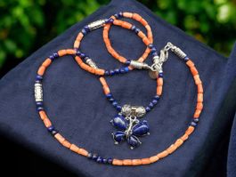 Halskette Antike Korallen und Lapislazuli, Schmetterling